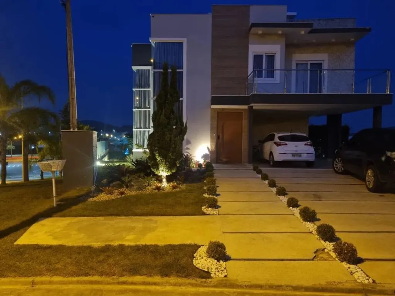 Casa para Venda em Rio das Ostras, Alphaville, 4 dormitórios, 1 suíte, 4 banheiros, 4 vaga