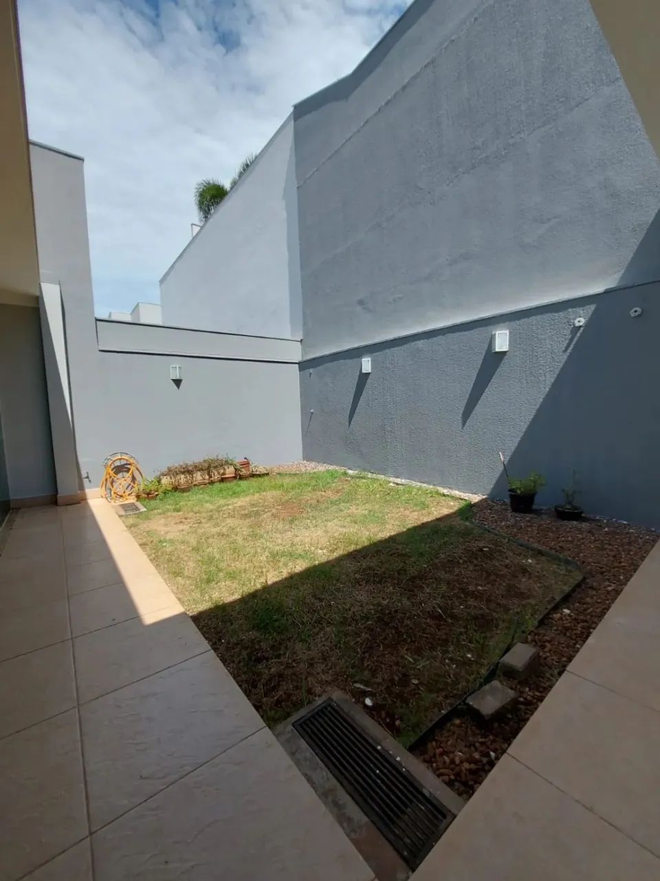 Casa de Condomínio para venda com 260m², 2 vagas - Maringá - Foto 2