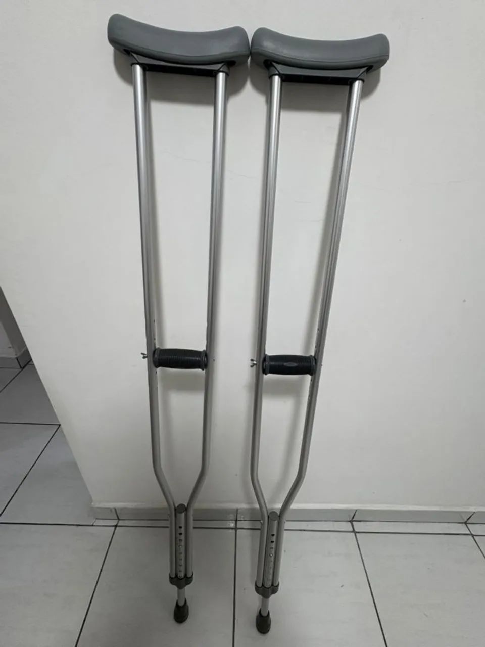 Par de Muletas - Foto 2