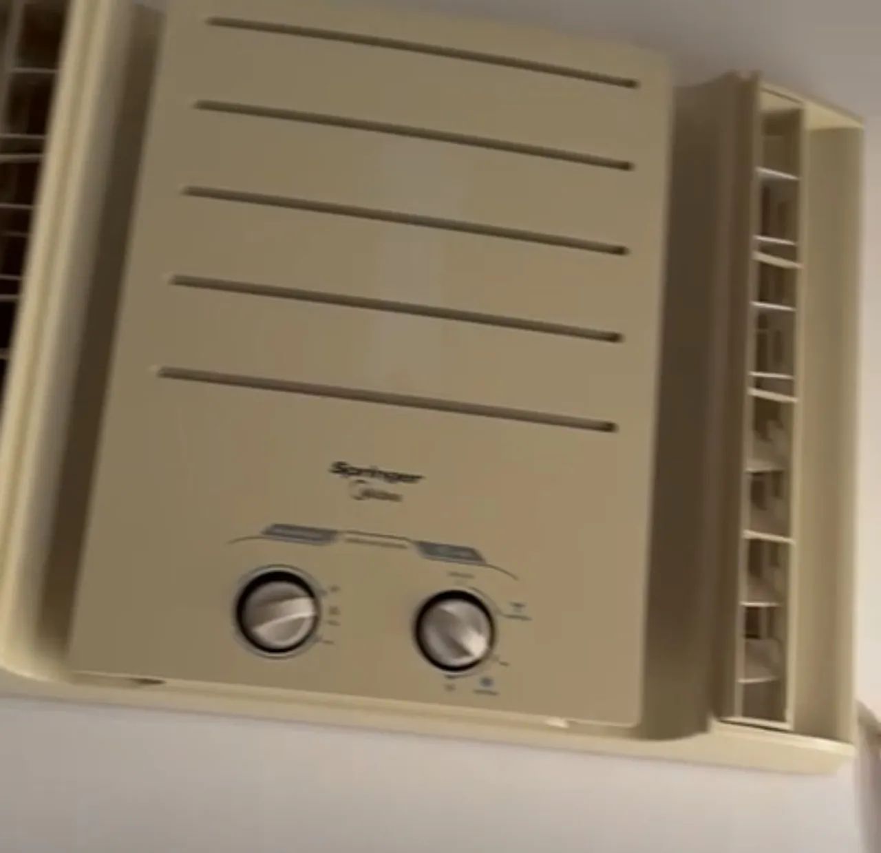 Ar springer midea 10000 btus 220v  - Foto 2