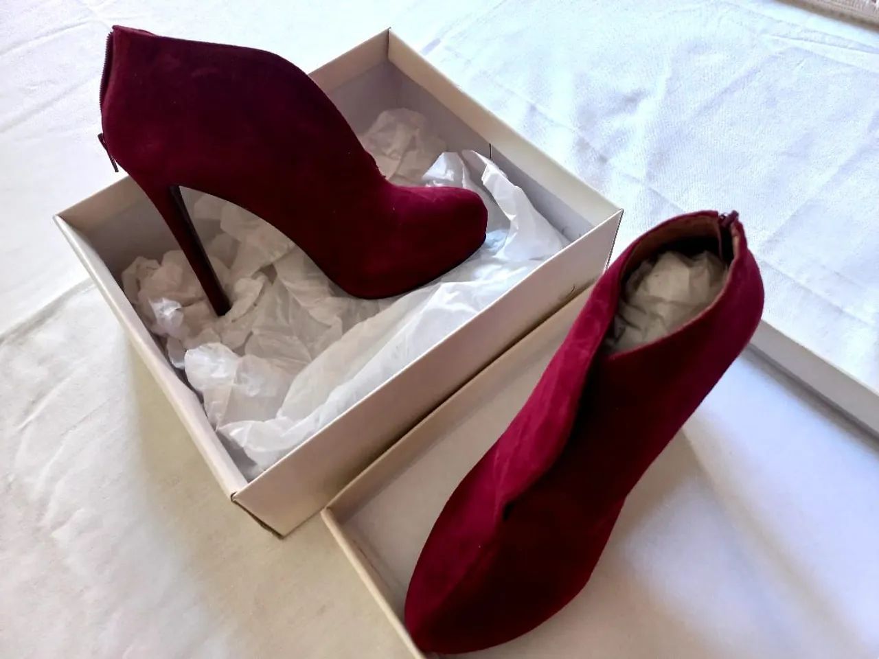 Sapatos Novos Ankle Boot Camurça - Foto 2