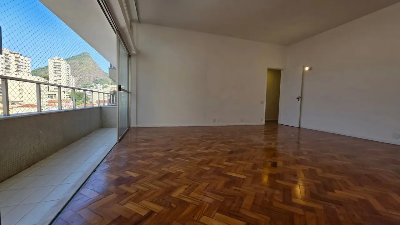 AMPLO APTO DE 03 QUARTOS EM LARANJEIRAS!