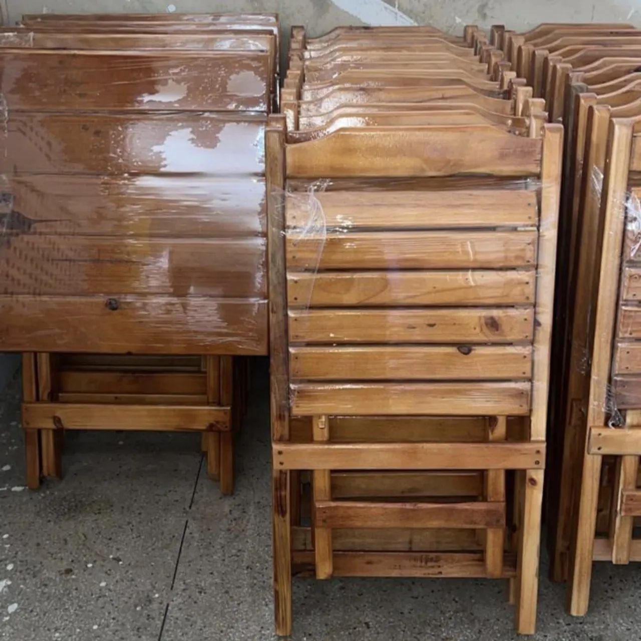 Conjunto de Mesas Dobráveis de Madeira - Foto 3