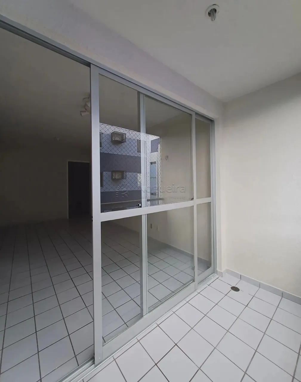 Apartamento à Venda com 2 quartos 1 suíte 1 vaga em Campo Grande - Recife - PE