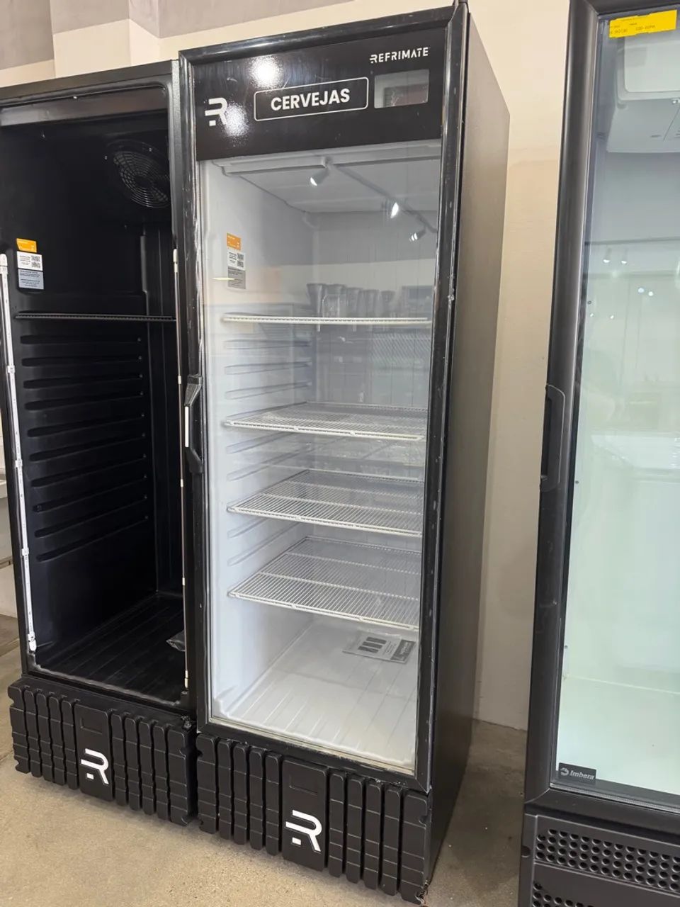 Cervejeira 570 litros refrimate com capacidade de 9 caixas (Alef)