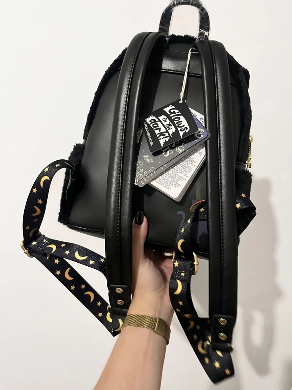 Mochila Loungefly Binx - Disney Abracadabra (Hocus Pocus) - Brilha no escuro - Foto 2