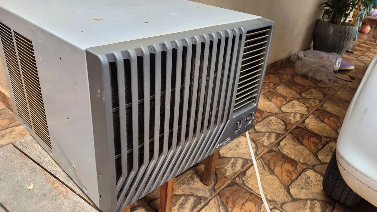 Ar condicionado 220v 10.500 btus caixa grande gelando  - Foto 3