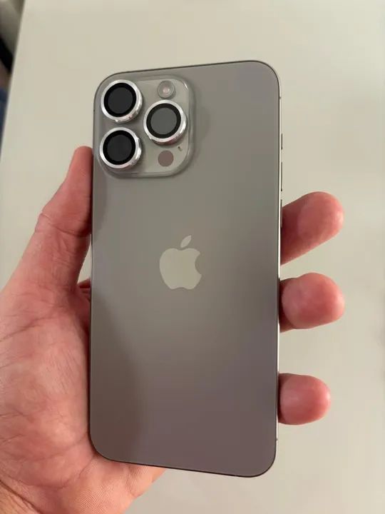 iPhone 15 pro Max - Foto 2