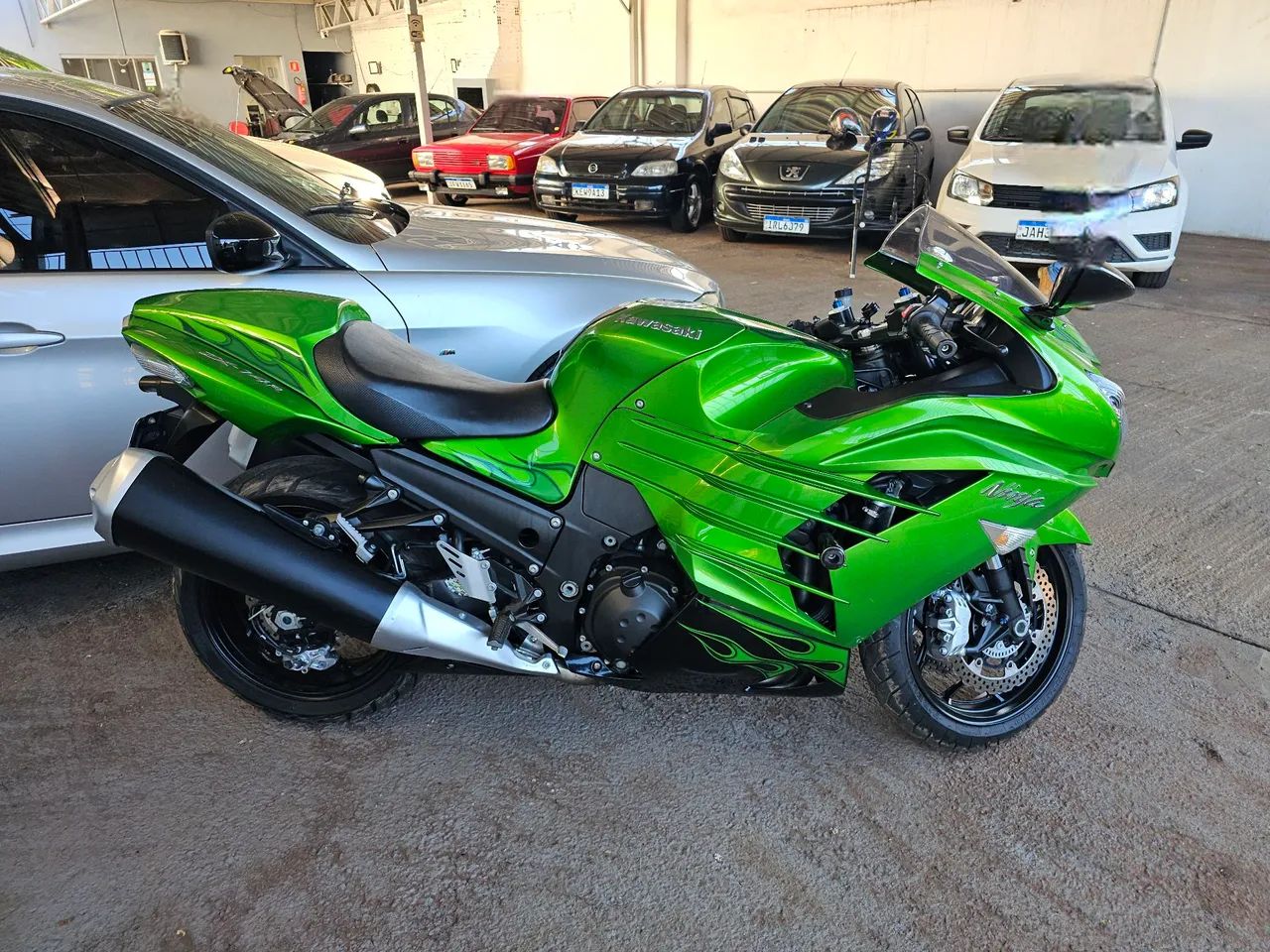こた Motos Kawasaki ZX-14/ZX 2013 no Brasil