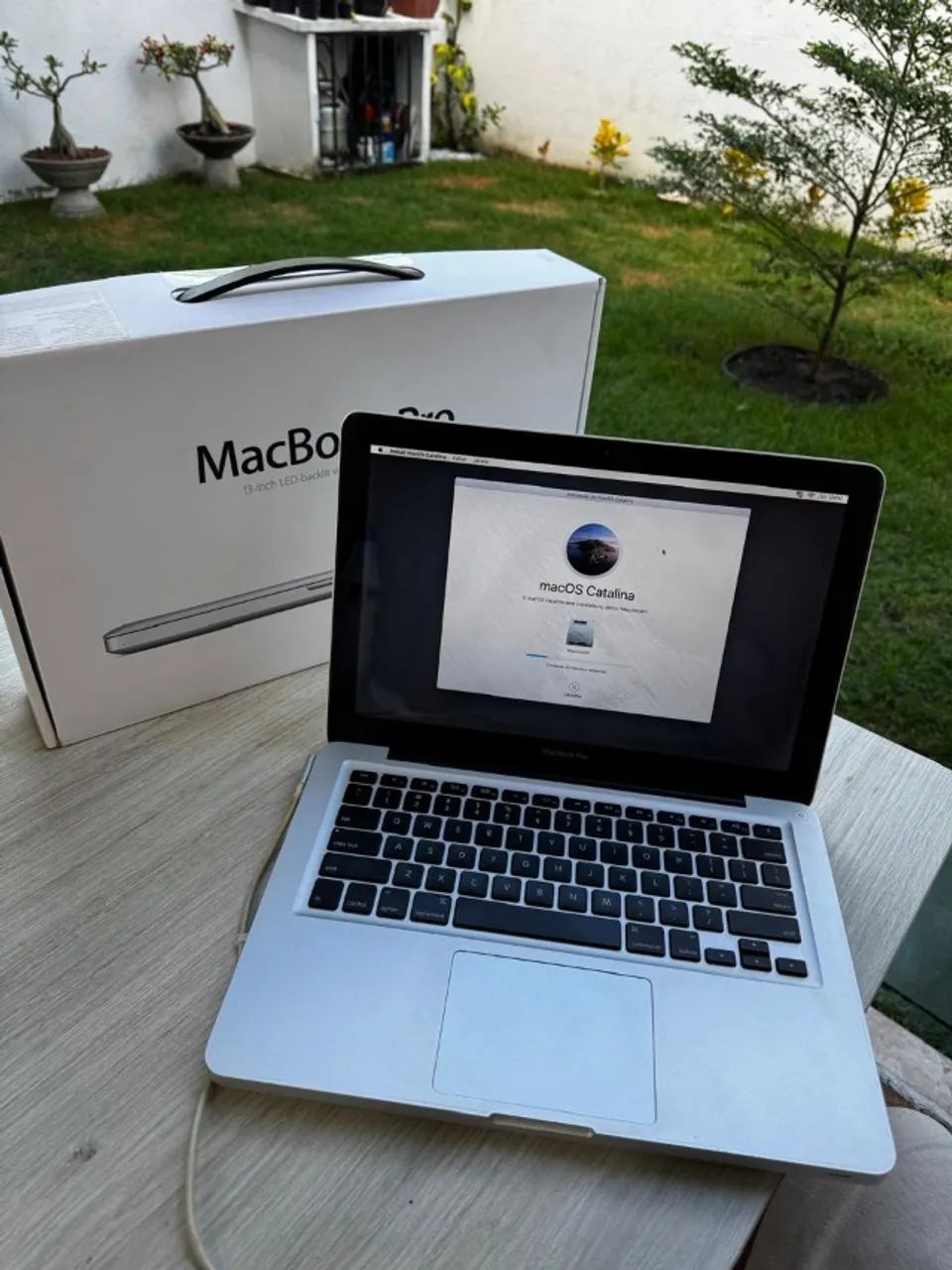 美品 MacBook Pro 13インチ 32GB/SSD 512/元箱 Apple notebook MacBook Pro de 13 polegadas: Chip M2 da Apple com