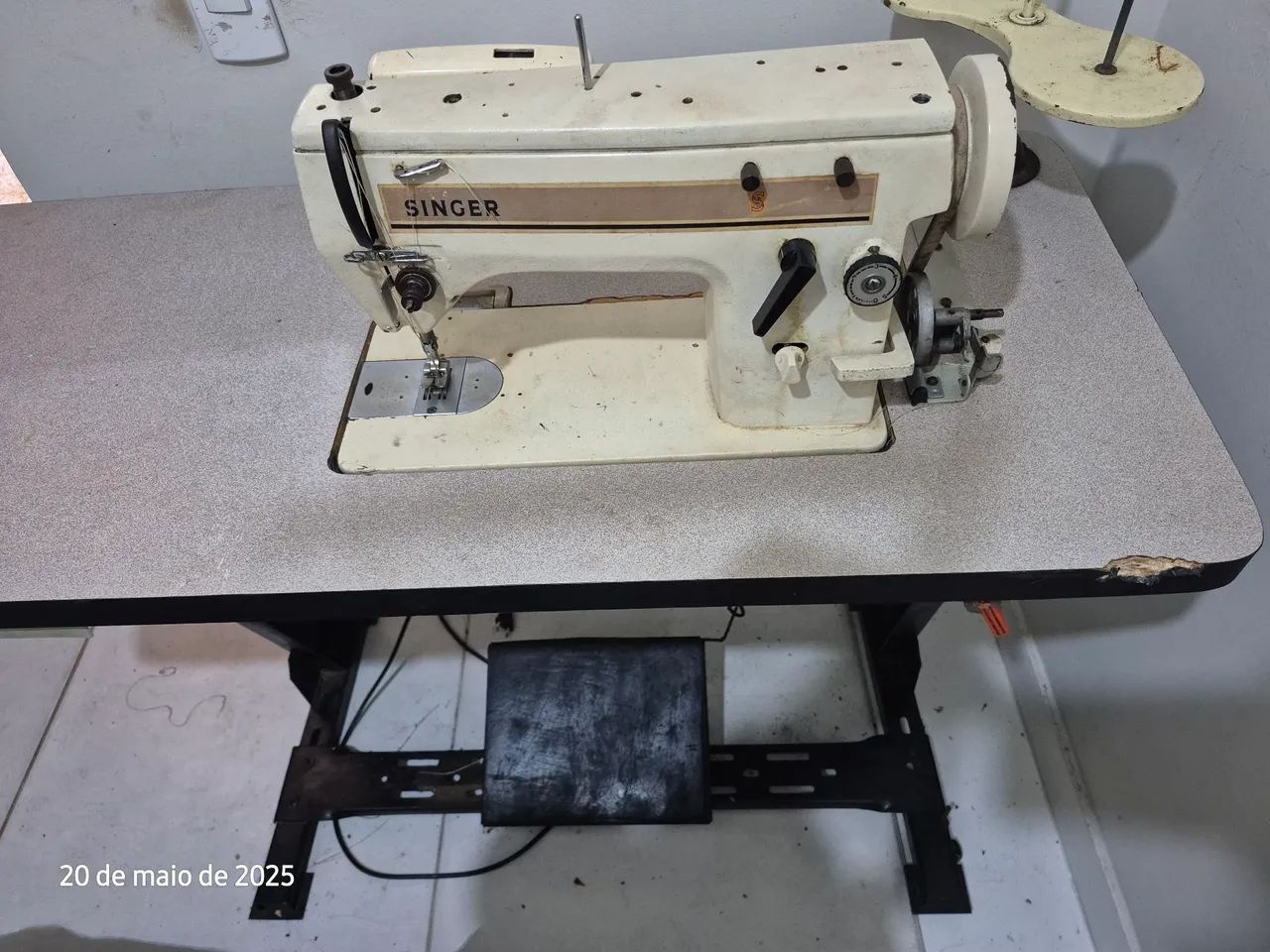 Máquina de Costura Singer semi industrial - Foto 3