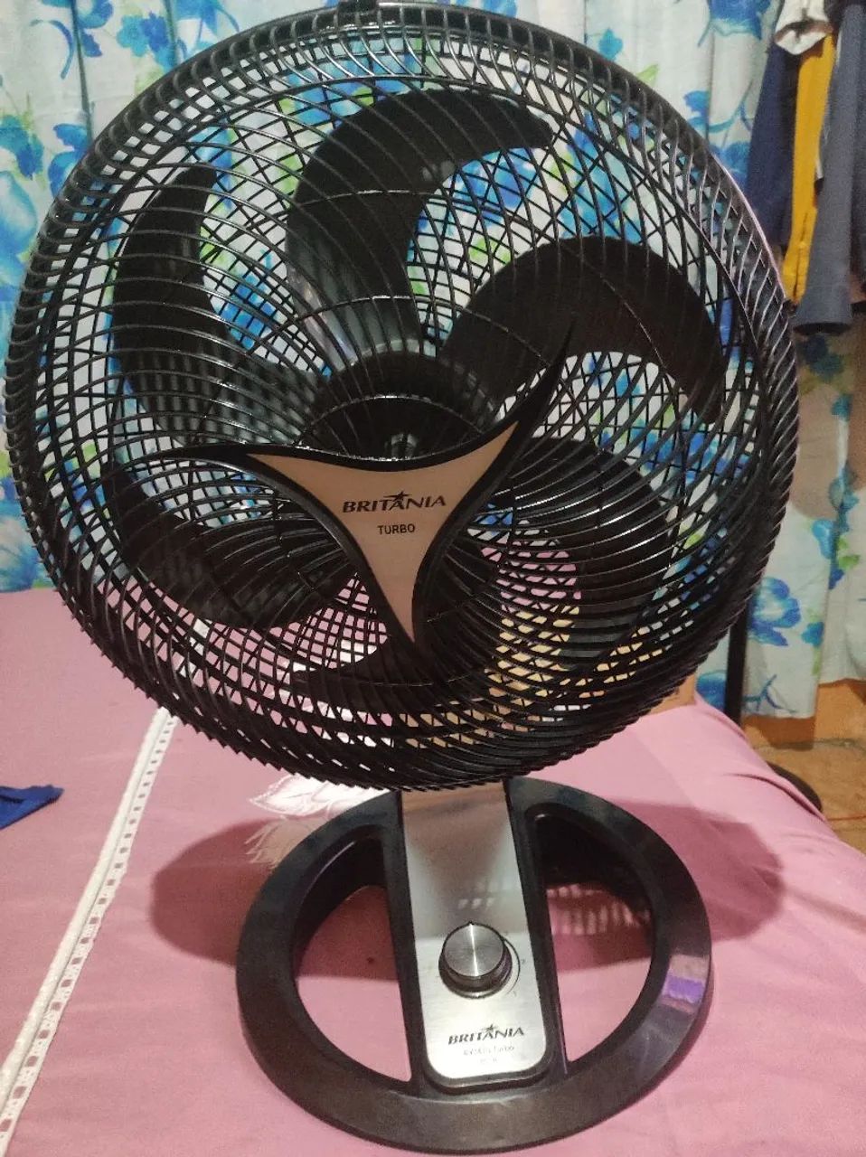 Ventilador Britânia turbo de 40cm funcionando perfeitamente em estado de novo 