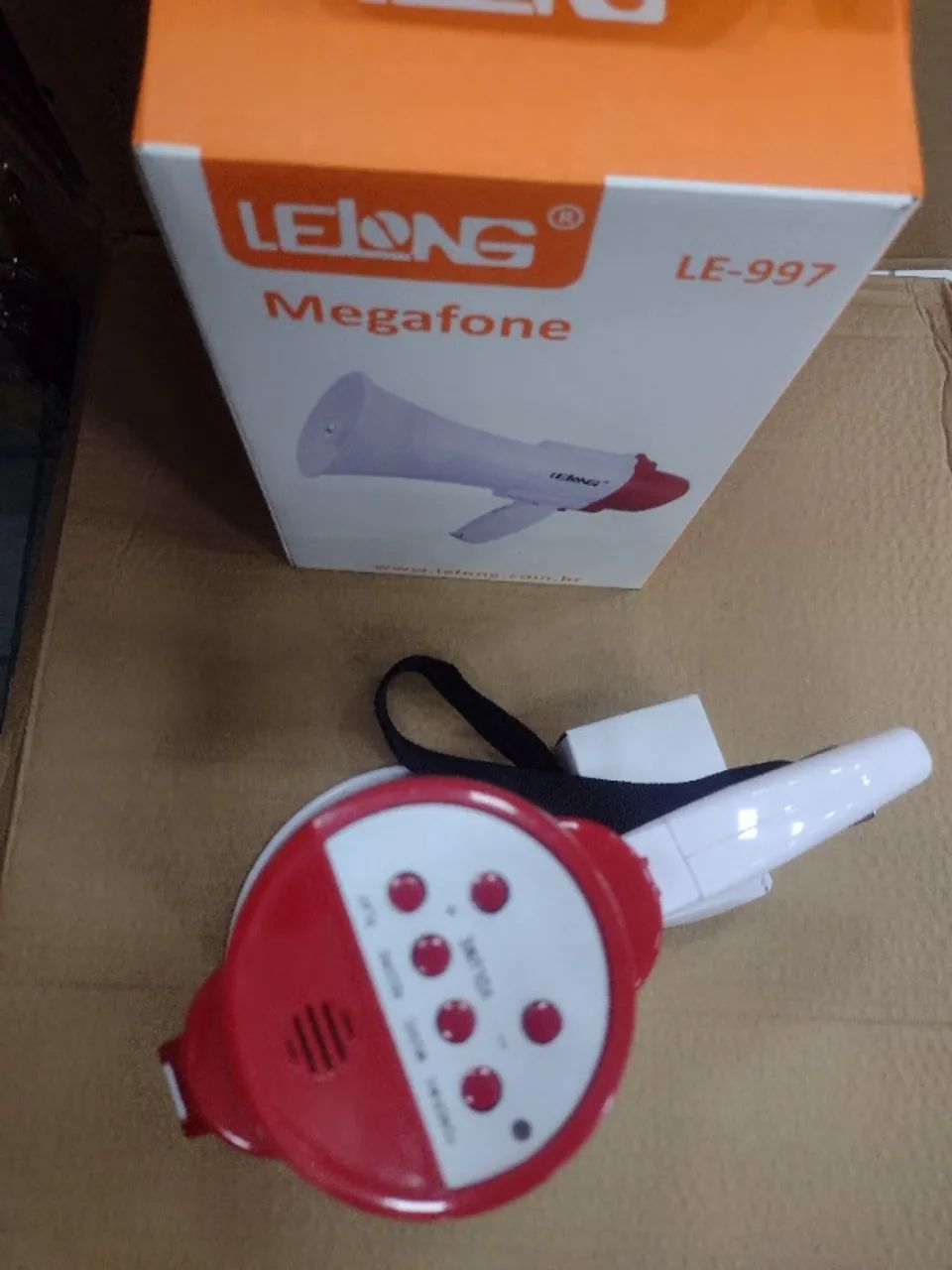 Megafone Portátil Recarregável Com Sirene Musical - Foto 3
