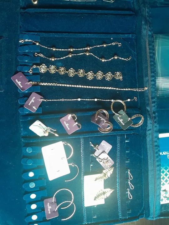 Porta Joias Rommanel várias  pulseiras brincos anéis  - Foto 3