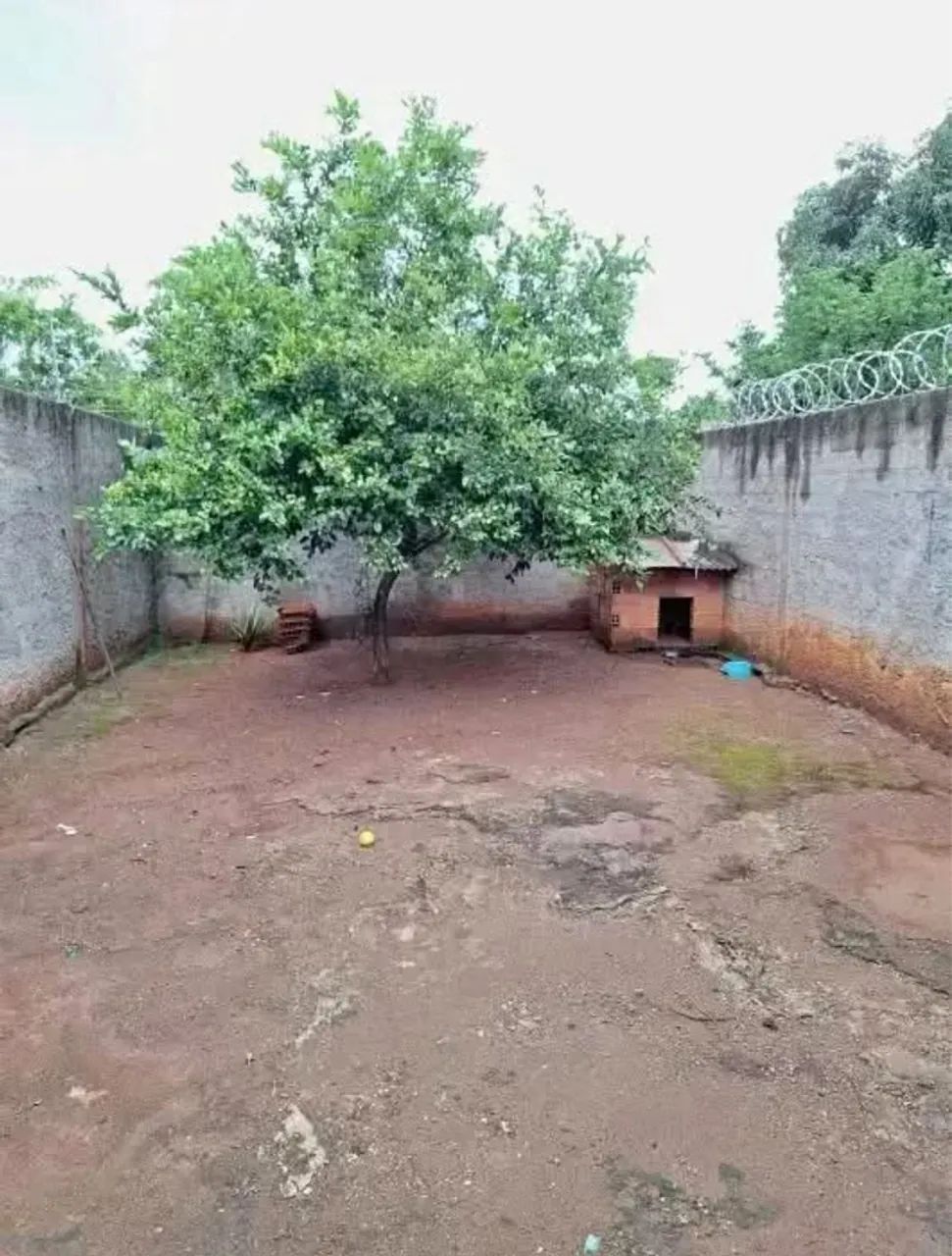 Vendo casa com quintal em Nova Carapina, negocio entrada! Serra-ES