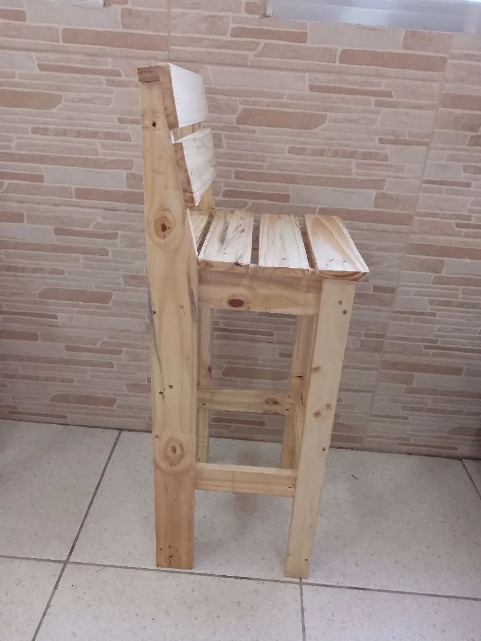Banquetas Rústicas de Madeira - Foto 2