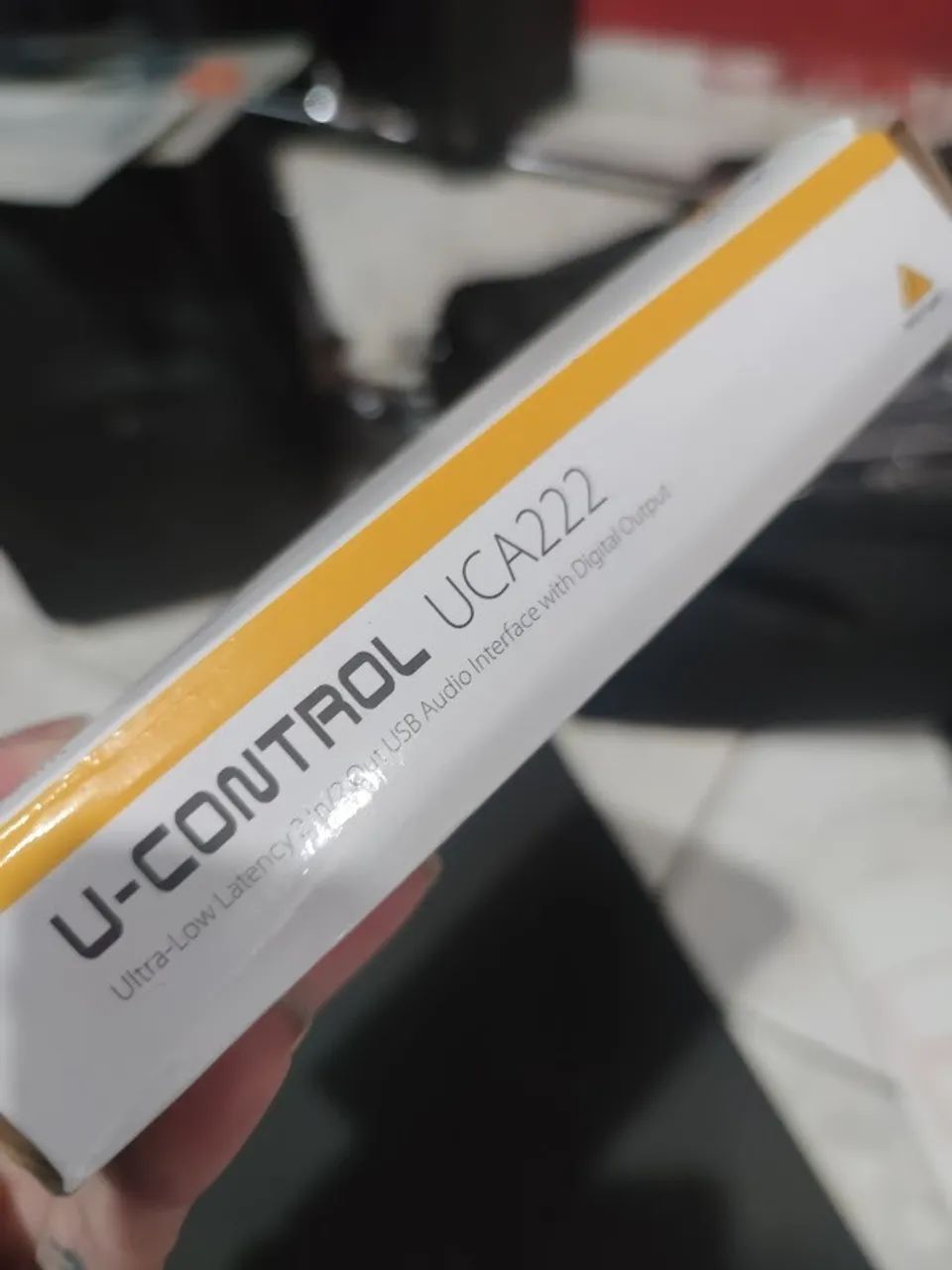 Interface de áudio U-Control UCA222 com manuais e cabos - Foto 5