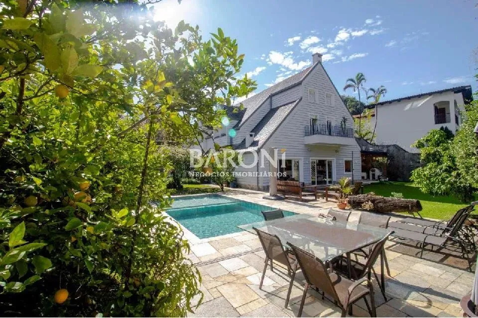 Baroni Imóveis, imobiliária em Moema, especializada em compra e venda de imóveis residenci