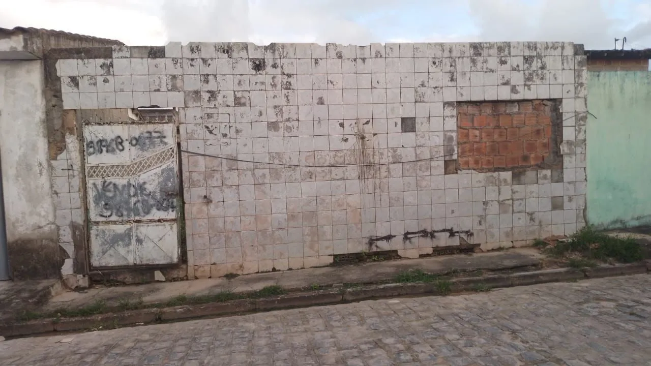 Vendo ou troco terreno. Conj chico mendes.