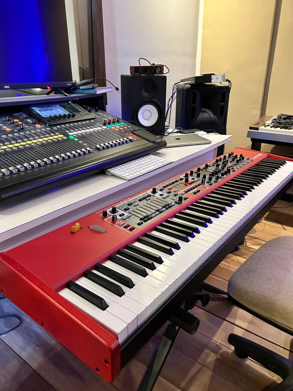Teclado Nord Stage 3 88