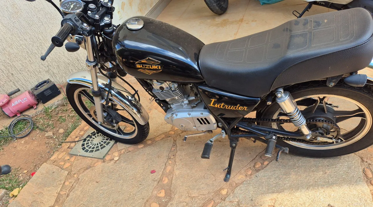 Venda SUZUKI INTRUDER CUSTOMIZADA