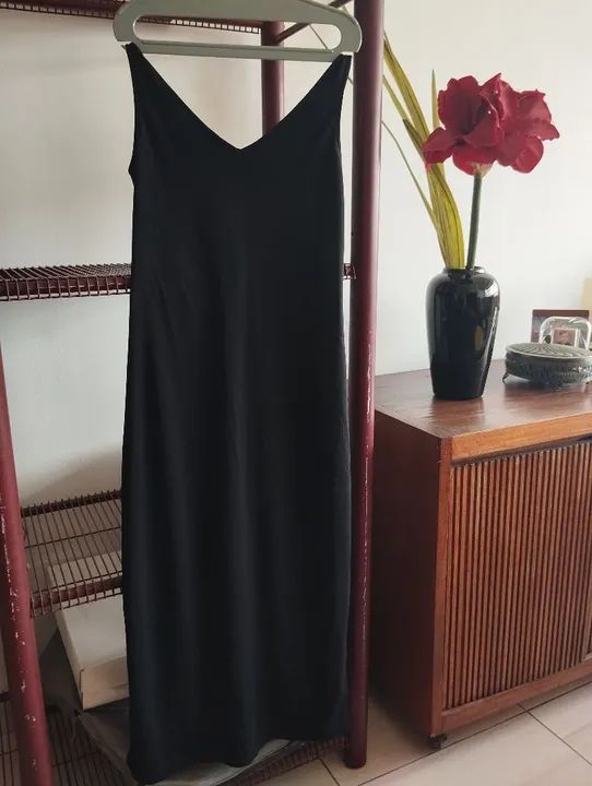 Vestido longo, preto de malha
