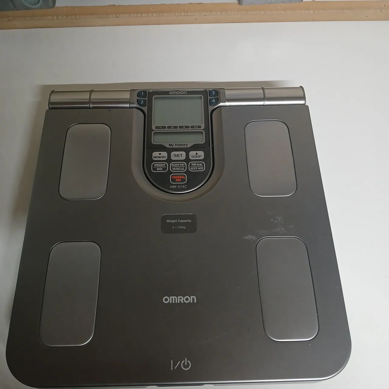 Vendo essa balança digital semi nova funcionando tudo 64314891727107120