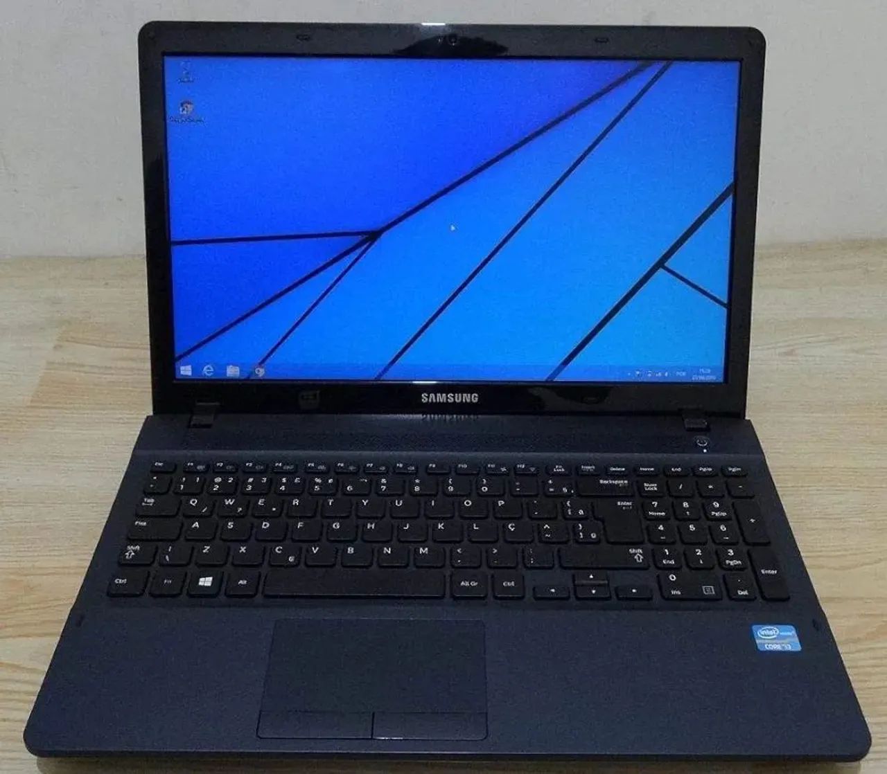 Samsung Intel Core i3 8GB memória 