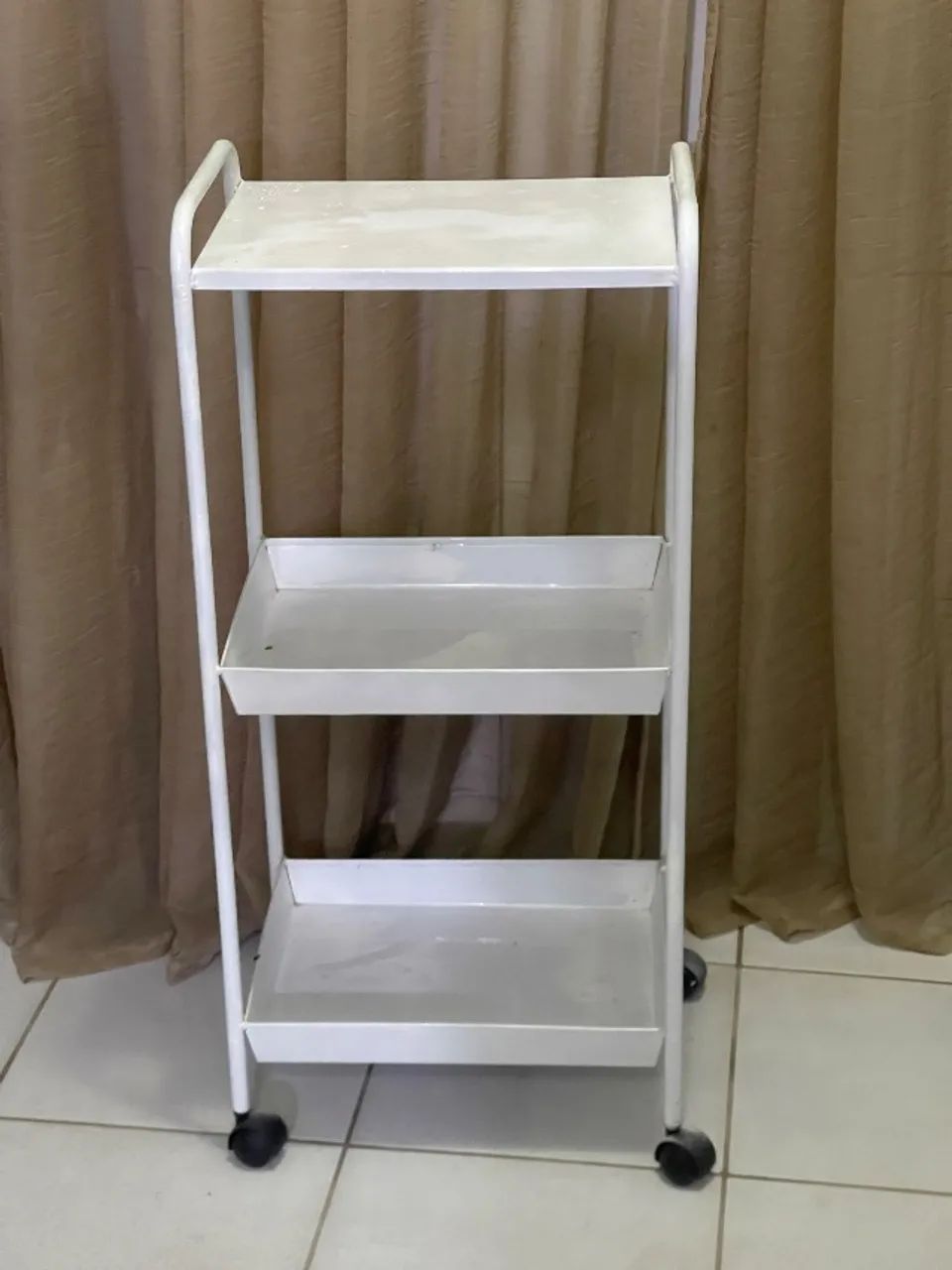 Carrinho Auxiliar Multiuso Branco com 2 Bacias e 1 Prateleira (90x40)- USADA - Foto 4