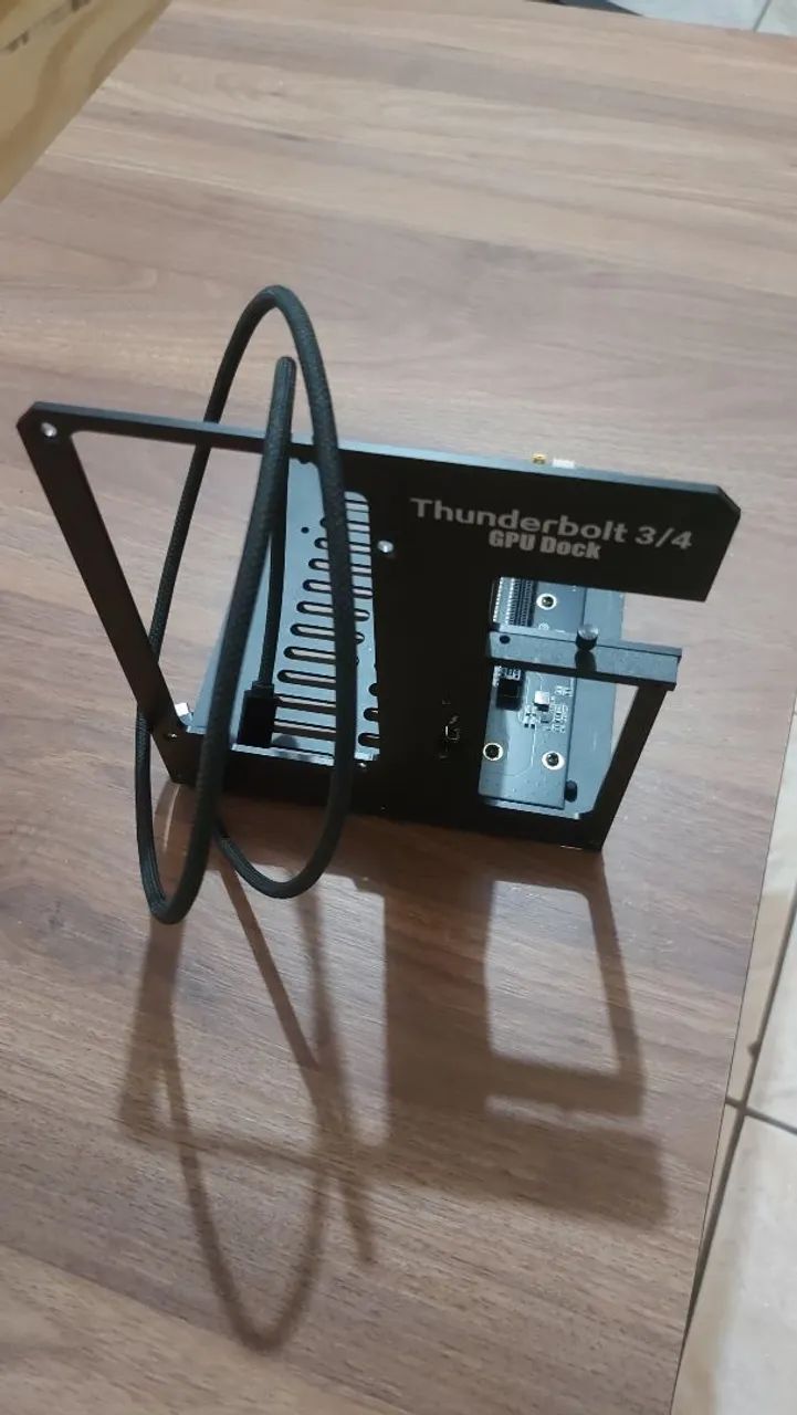 Dock eGPU Thunderbolt 3/4 PCIe x16 para GPU Externa