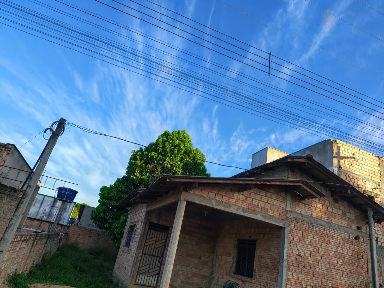 Vende-se casa no bairro operário  - Foto 2