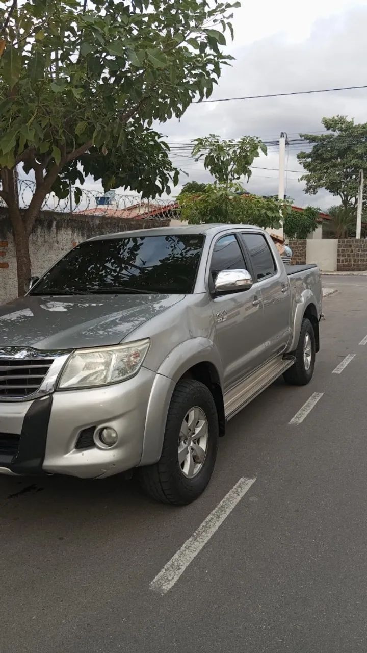 Toyota Hilux Hilux CD SRV 4x2 2.7 Flex 16V Aut. 2015
