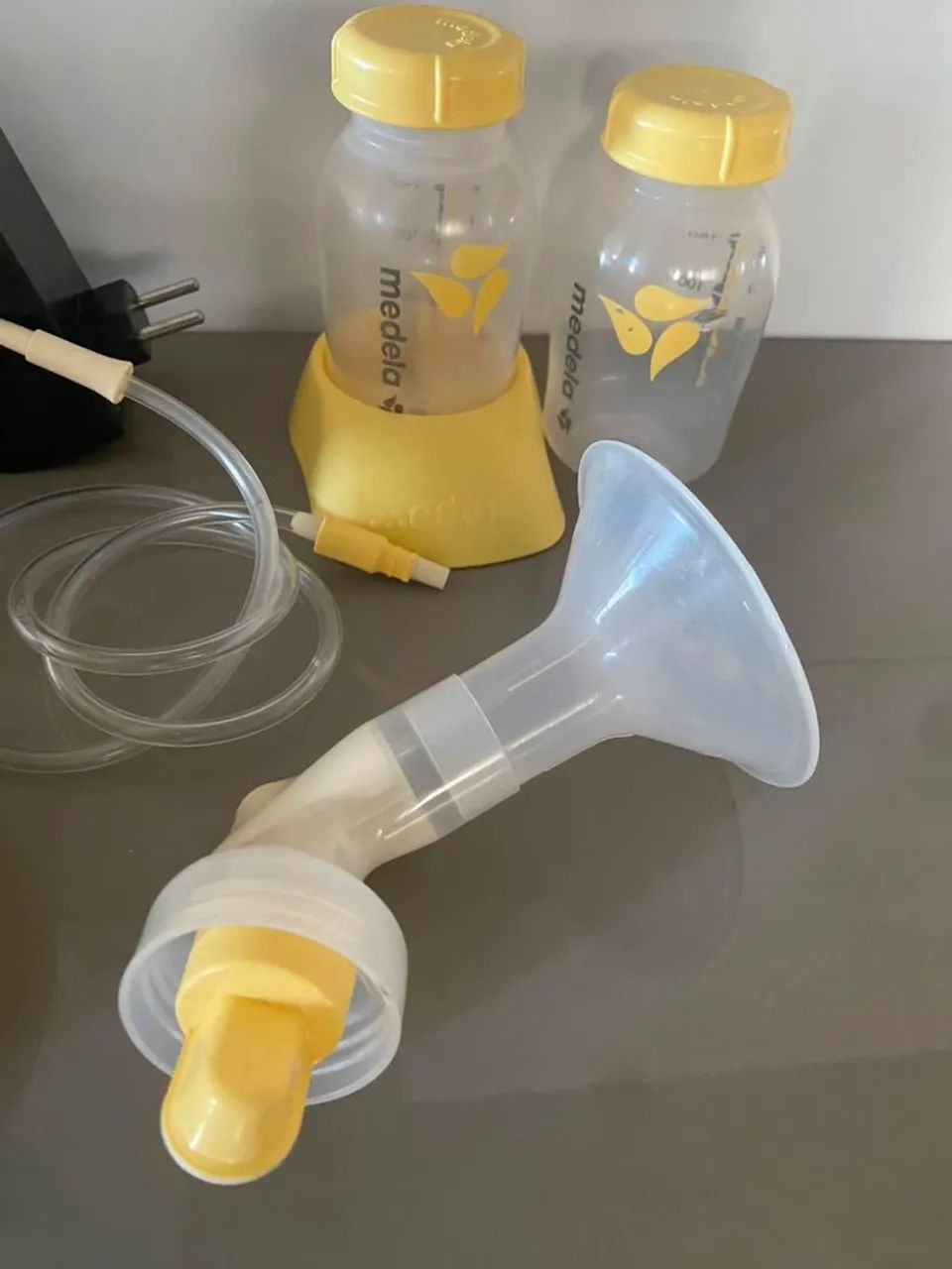 Extratora de leite desmamadeira Medela - Foto 3