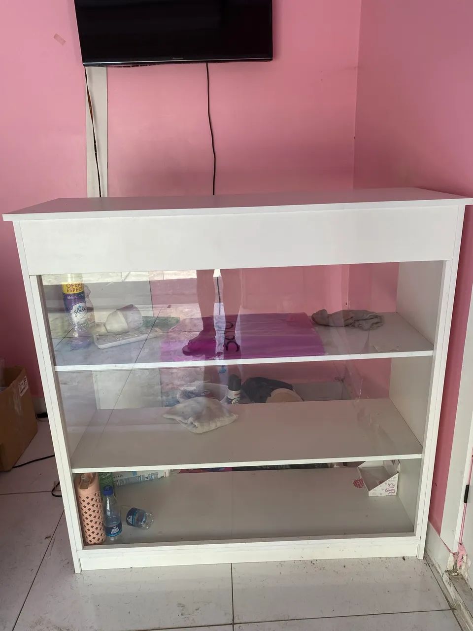 Balcão caixa vitrine em MDF para loja