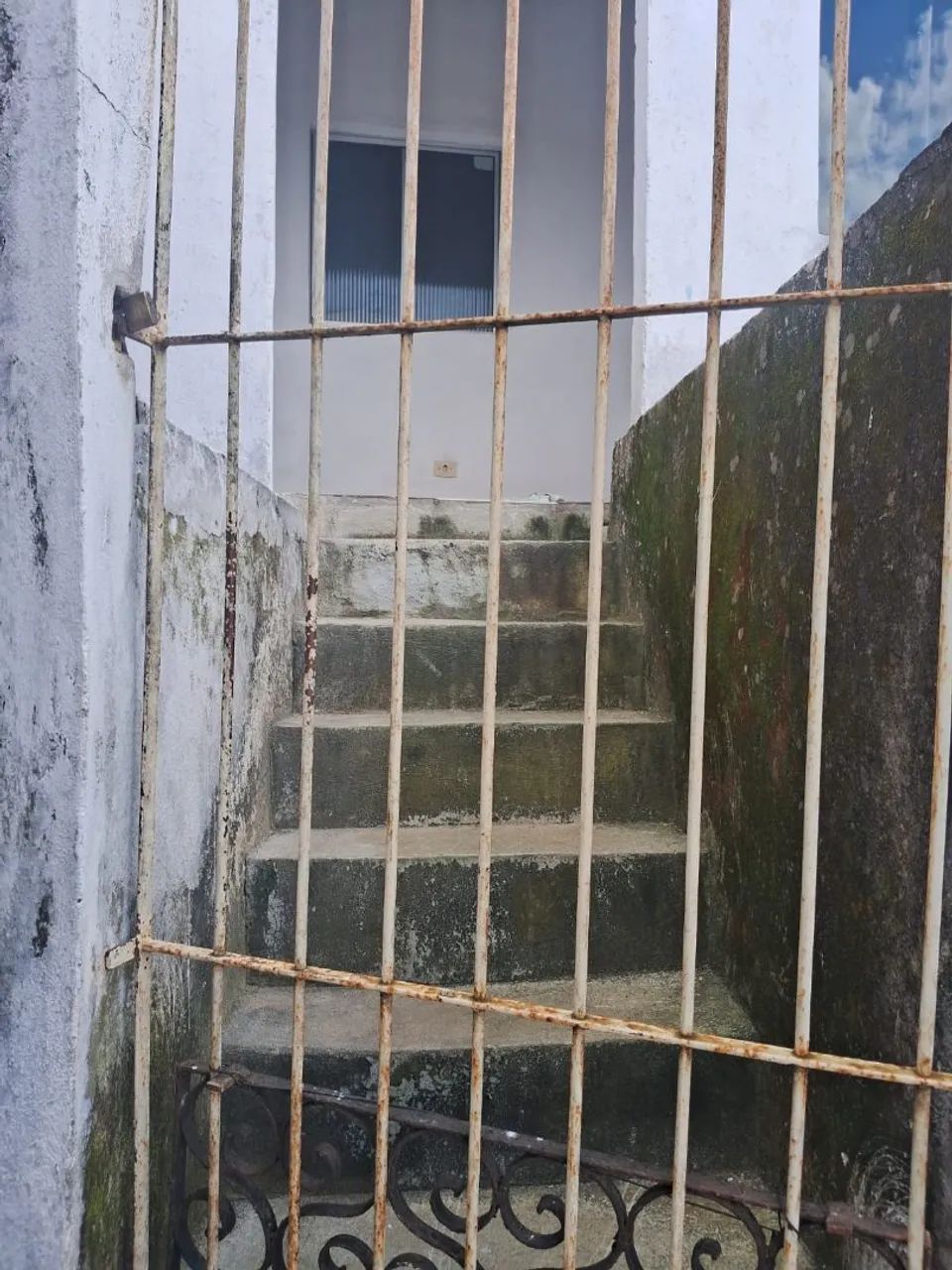 Casa pequena para alugar