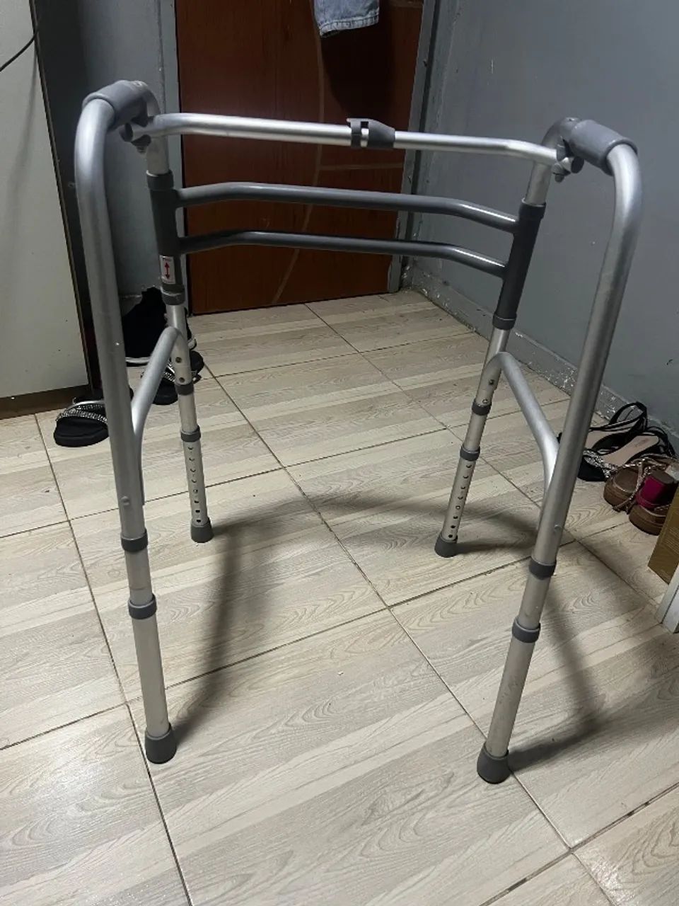 Andador em alumínio  - Foto 3