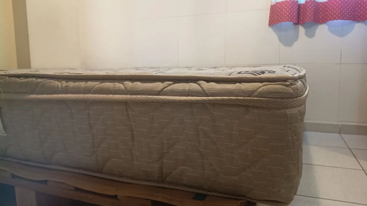 Colchão ortopédico(não é com mola) - Foto 3