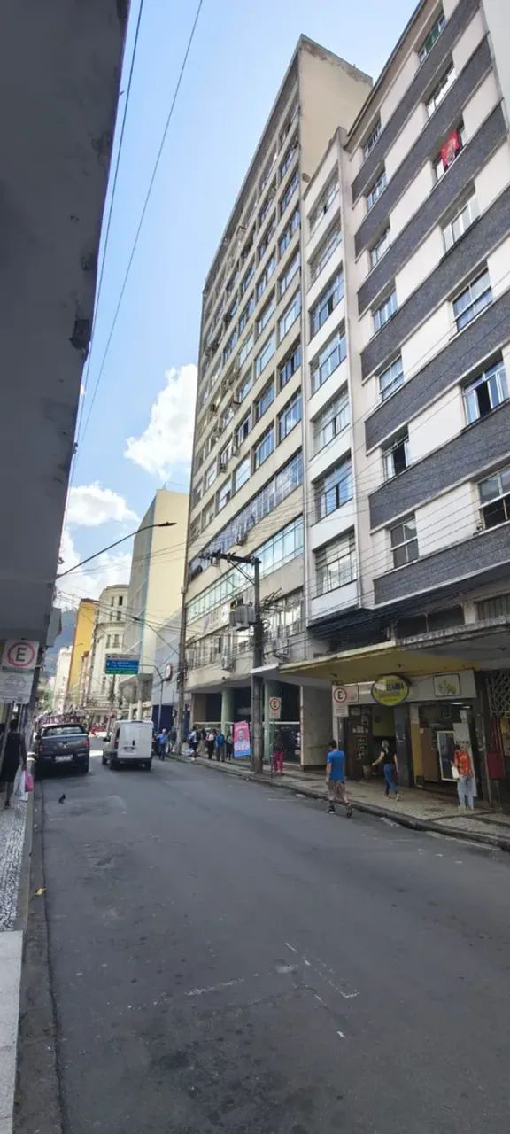 Imóvel para aluguel tem 33M²  em Centro - Juiz de Fora - MG