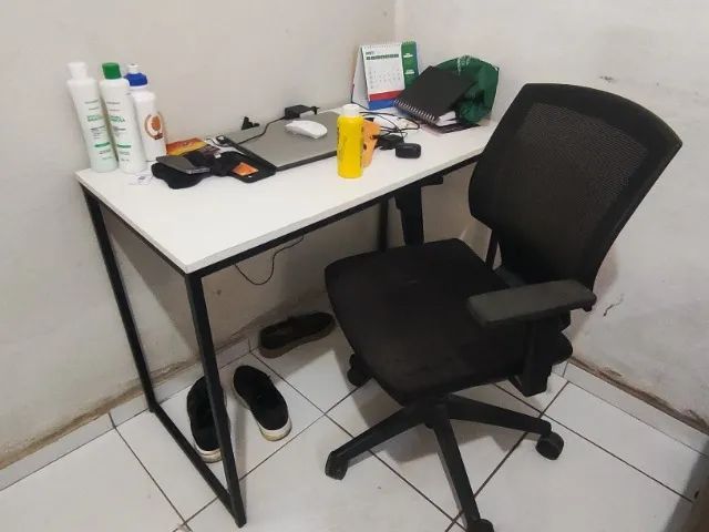 Escrivaninha e cadeira de escritório  - Foto 2