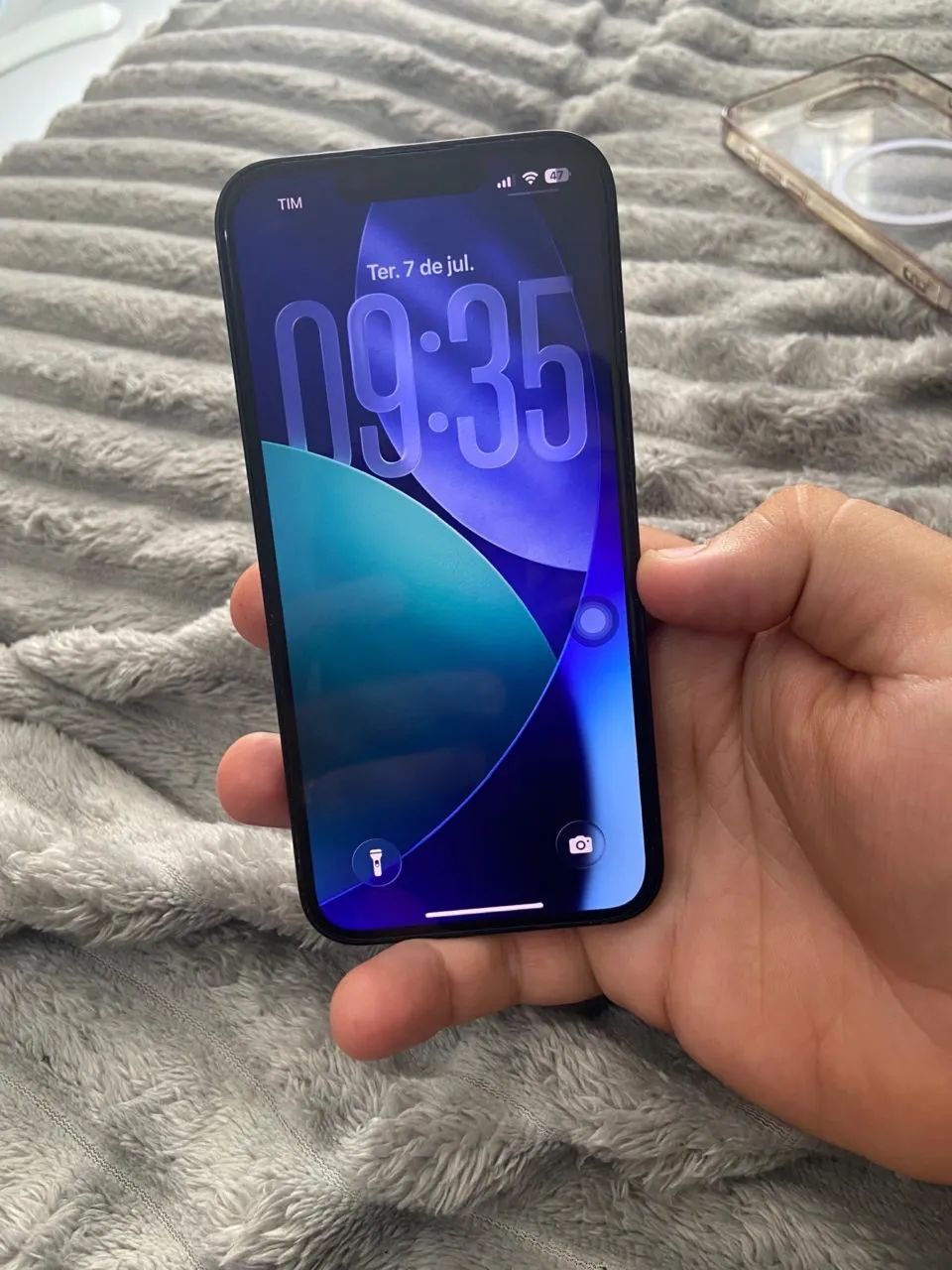 iPhone 16e 128GB garantia até outubro 