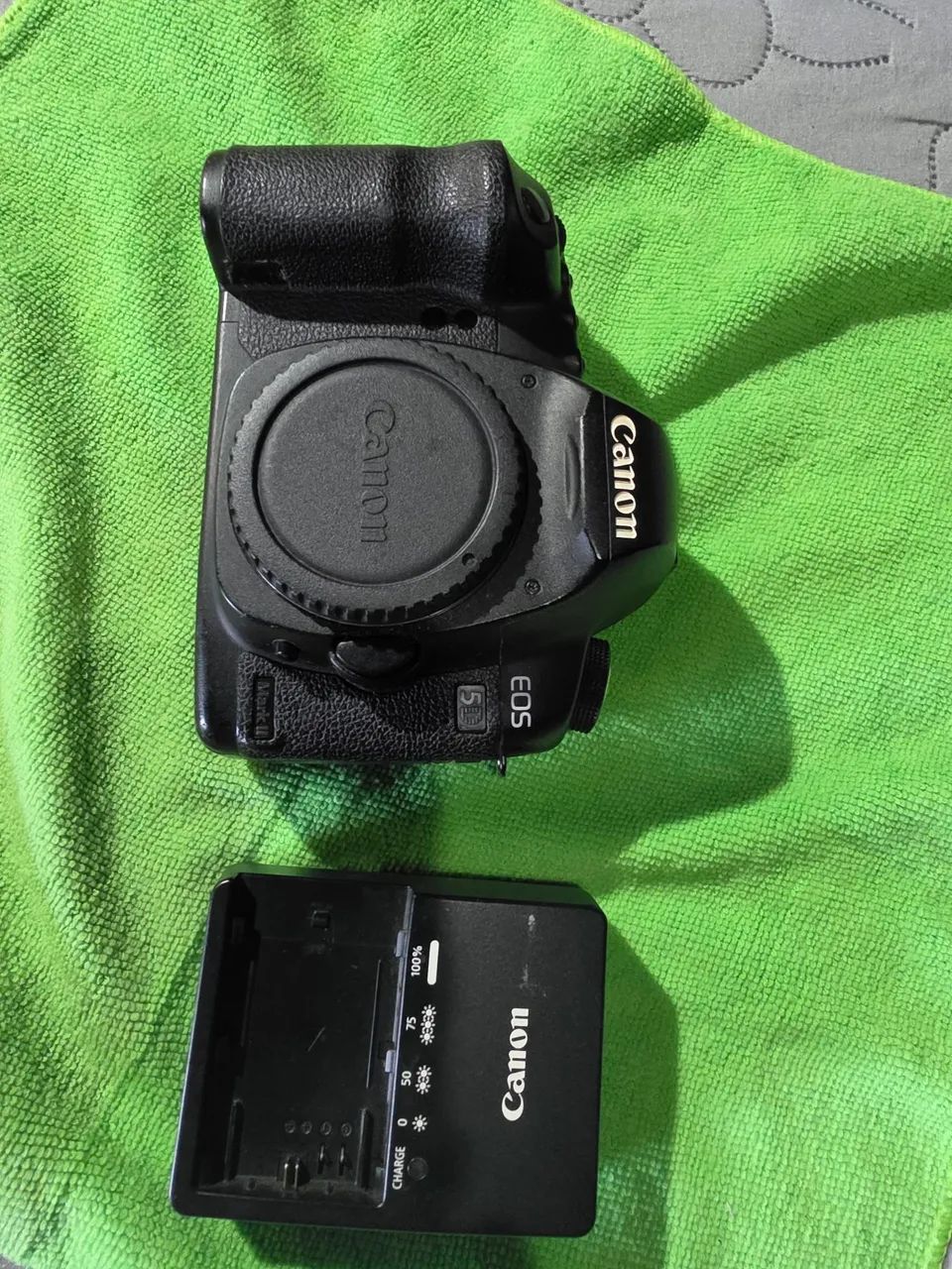 Camera canon 5D mark2 ll full frame