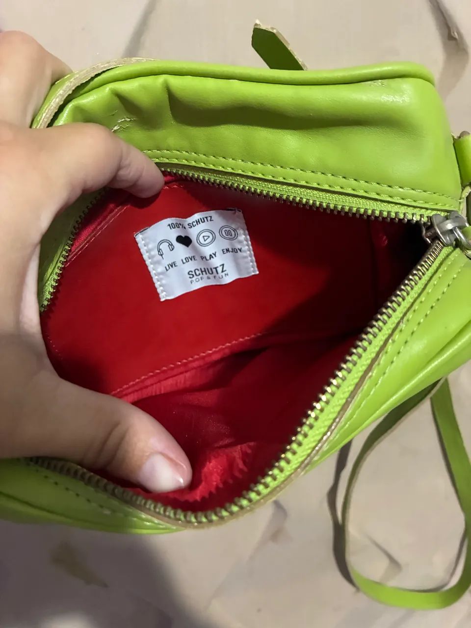 Vendo Bolsa Schütz  - Foto 2