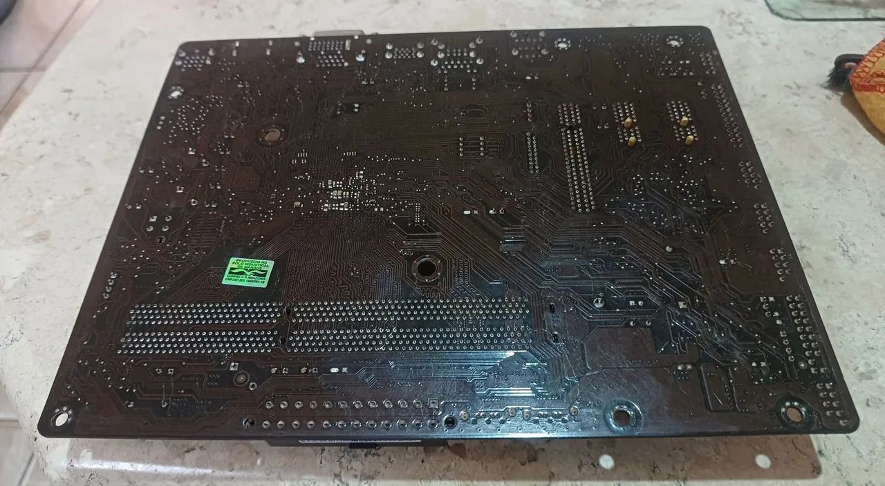 Placa Mãe AMD AM1 FS1B sem teste - Foto 3