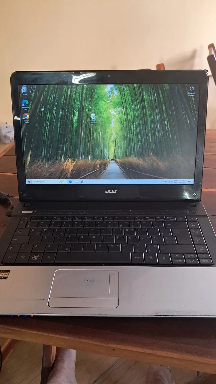 Notebook acer aspire E1
