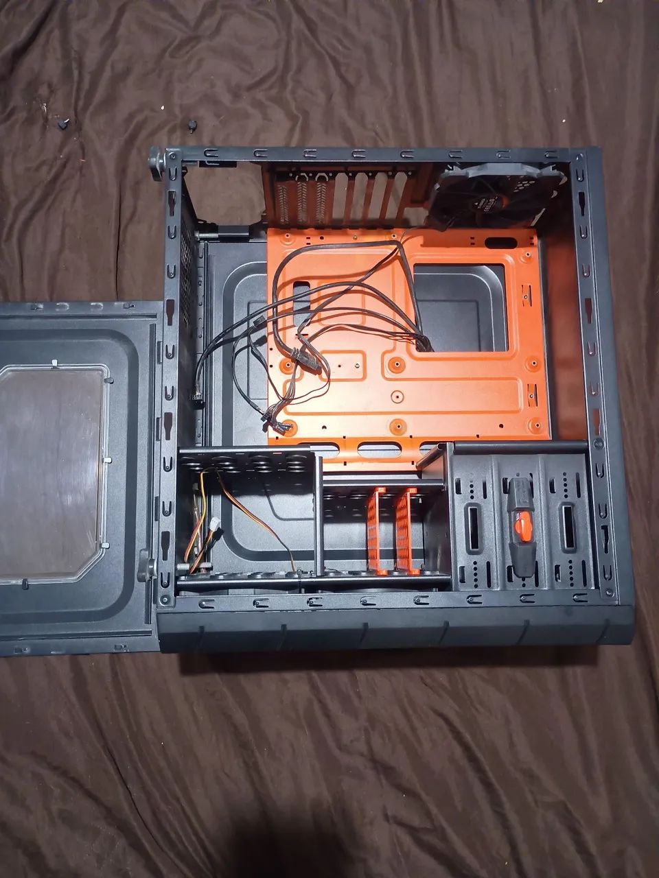 Gabinete Gamer Cougar - Foto 5