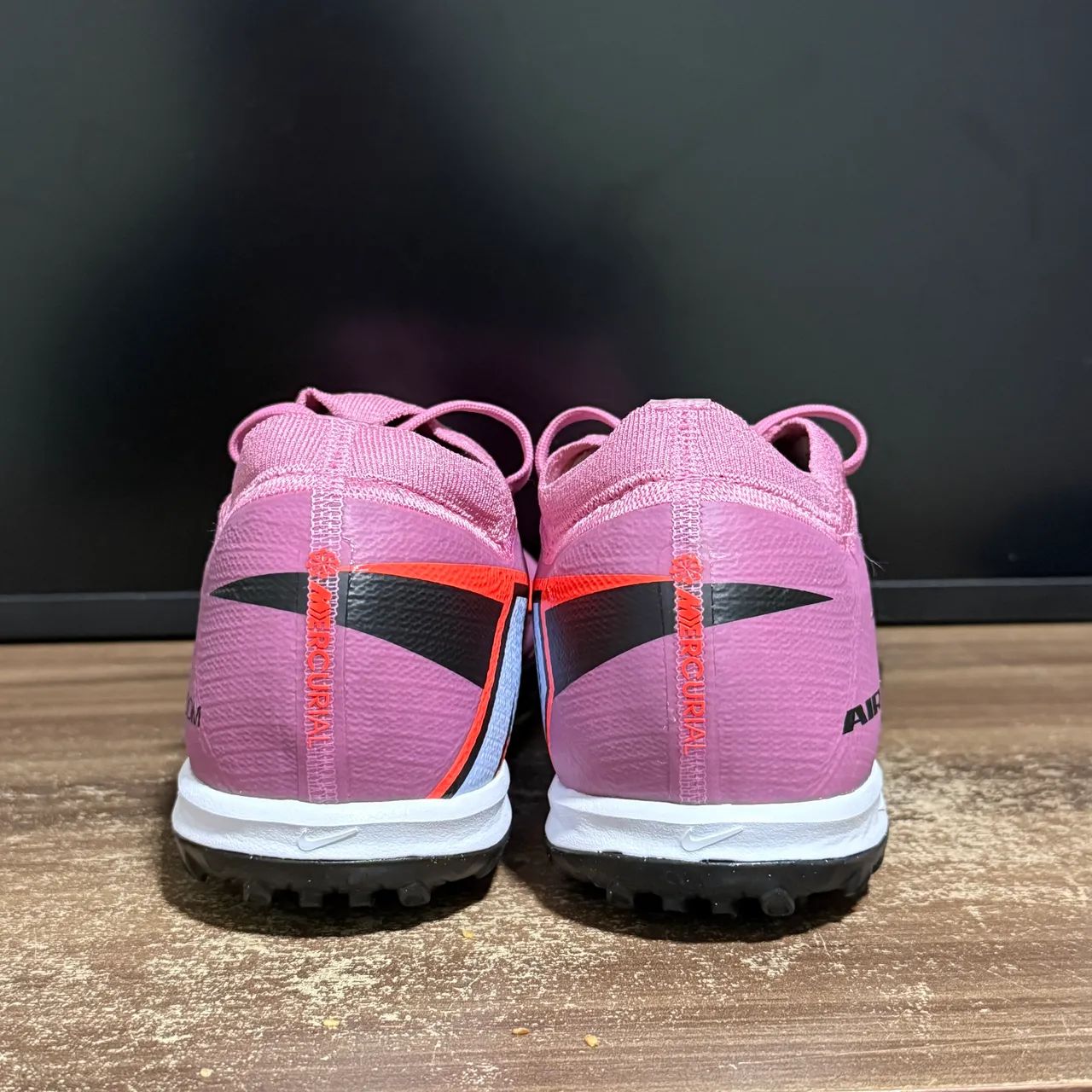 Chuteira Society Nike Mercurial Vapor 16 Pro - TAMANHO 41 (NOVA
