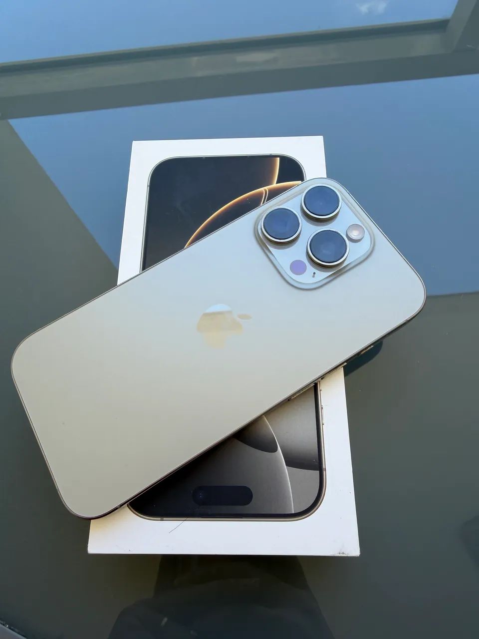 iPhone 16 PRO - Foto 2