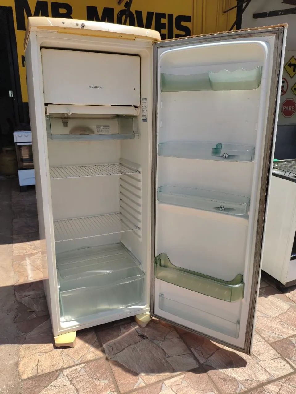 Geladeira Electrolux 340  litros  - Foto 3
