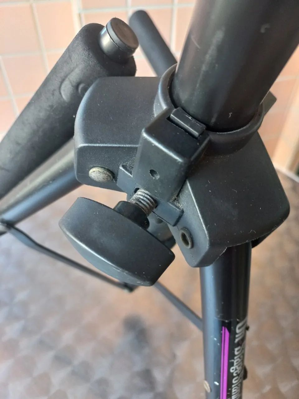 Suporte de amplificador On Stage Stand RS7500 - Foto 3