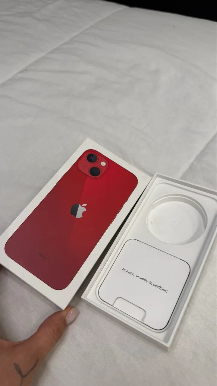 Caixa vazia (iPhone 13 vermelho) 